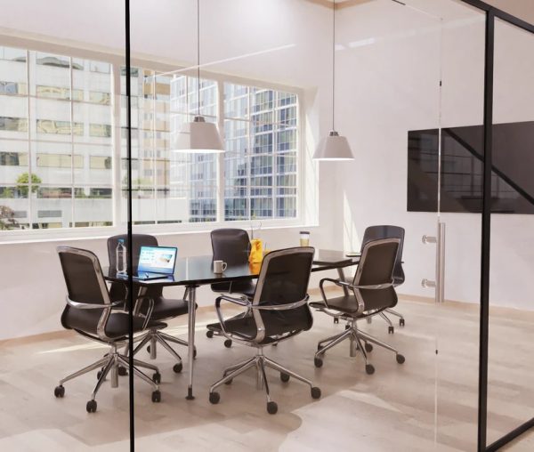 Boardroom table high gloss black in meeting room with 6 black meeting chairs